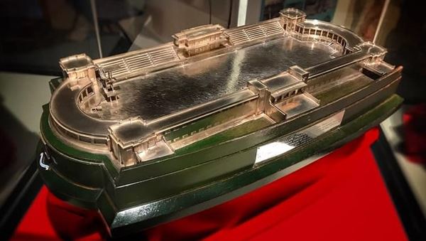 Super Swimming Stadium Model 